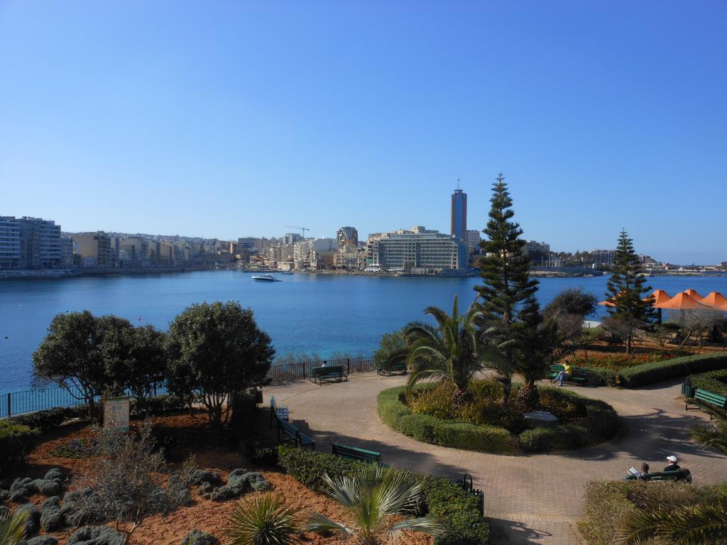 Marvellous Apartment In Tigne Point Sliema Kültér fotó