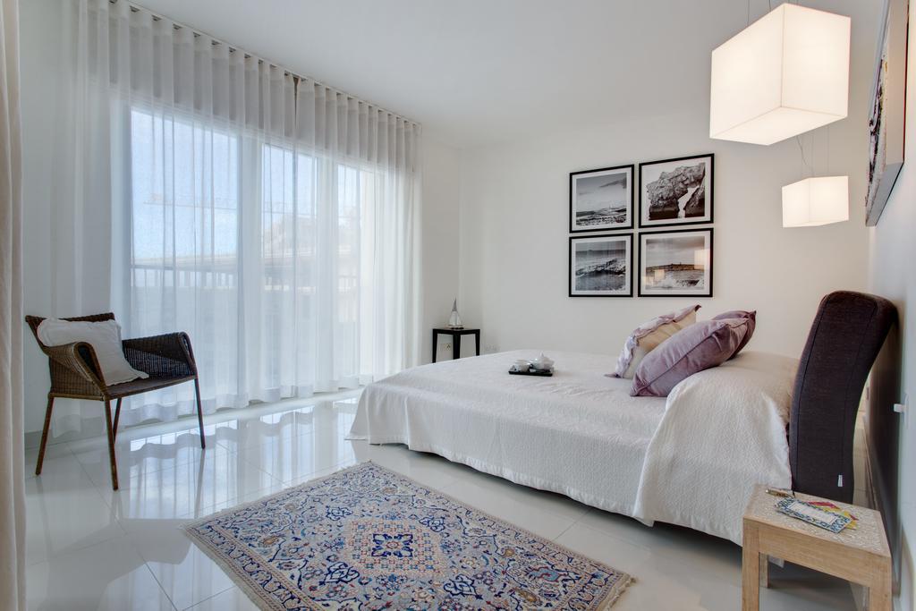 Marvellous Apartment In Tigne Point Sliema Kültér fotó