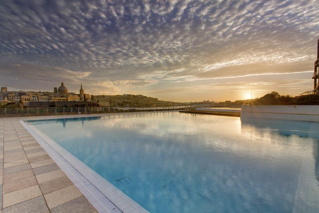 Marvellous Apartment In Tigne Point Sliema Kültér fotó