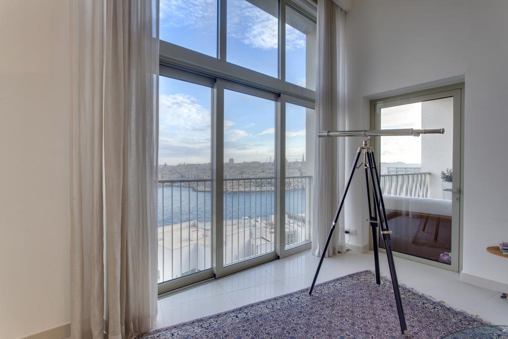 Marvellous Apartment In Tigne Point Sliema Kültér fotó